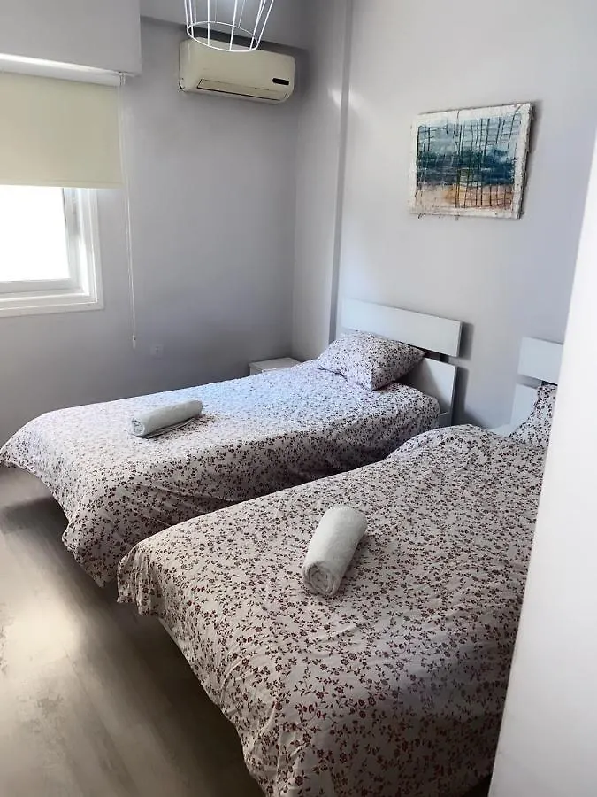 Paradise Promenade Apartment, 2Min Distance From Larnaca Marina Apartament