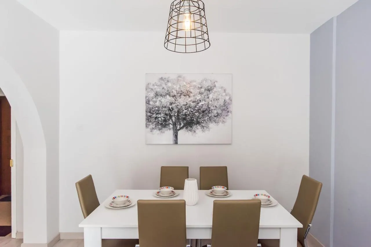 Paradise Promenade Apartment, 2Min Distance From Larnaca Marina 0*,  Cypr