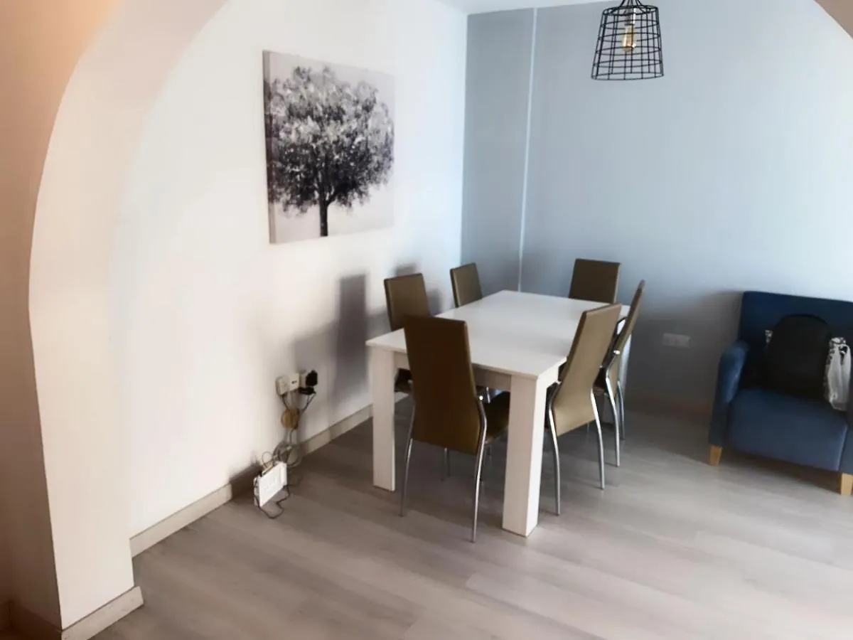 Paradise Promenade Apartment, 2Min Distance From Larnaca Marina Kypr