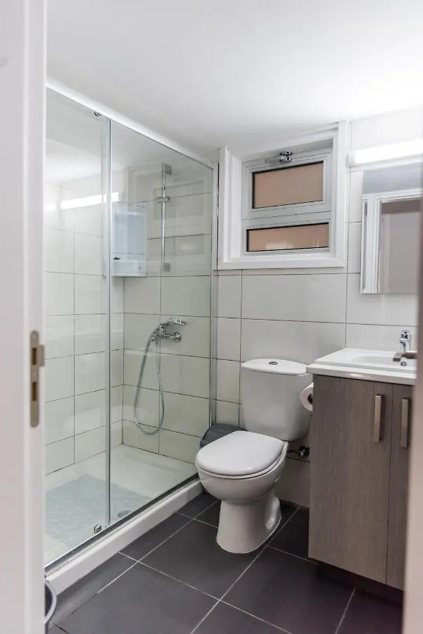 Paradise Promenade Apartment, 2Min Distance From Larnaca Marina
